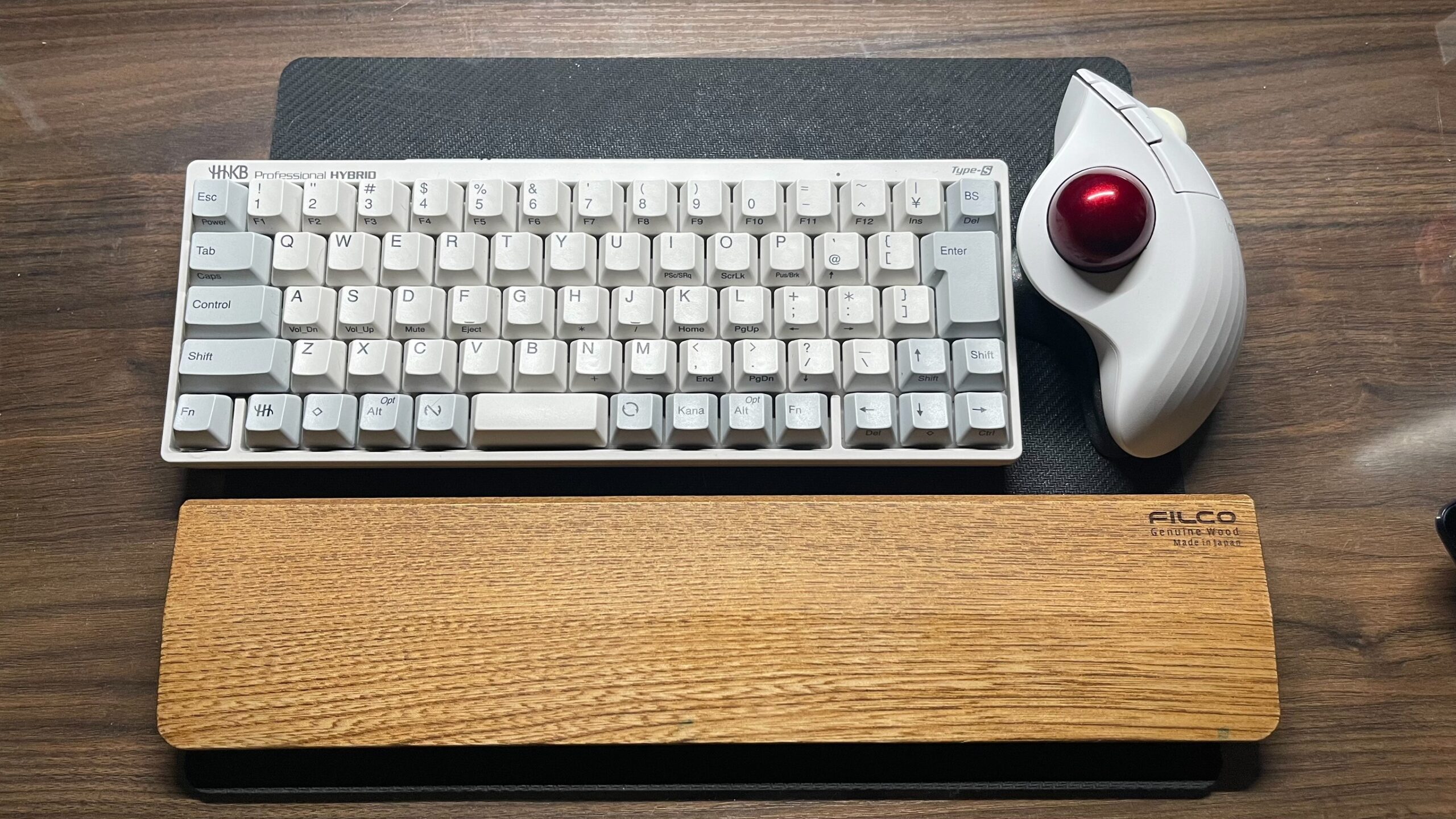 デスク上で使用中のHHKB